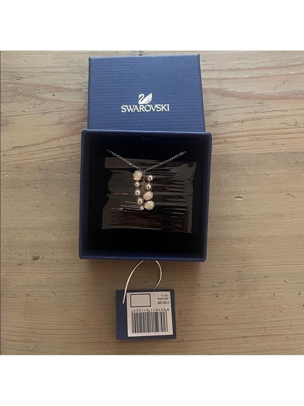 Swarovski Rumor Silver Pearl and Crystal Cluster Necklace 1121122